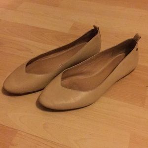 Ugg nude Pointed ballet flats